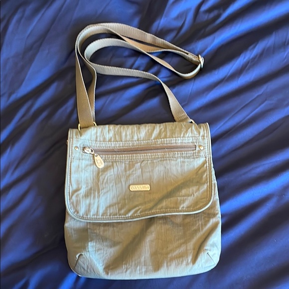 Baggallini Handbags - Baggallini Crossbody Bag with Adjustable Strap